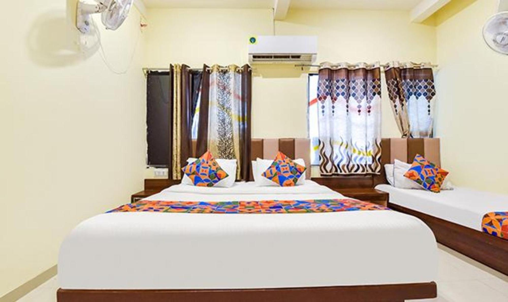 Fabexpress Poonam Palace Ahmadábád Kültér fotó